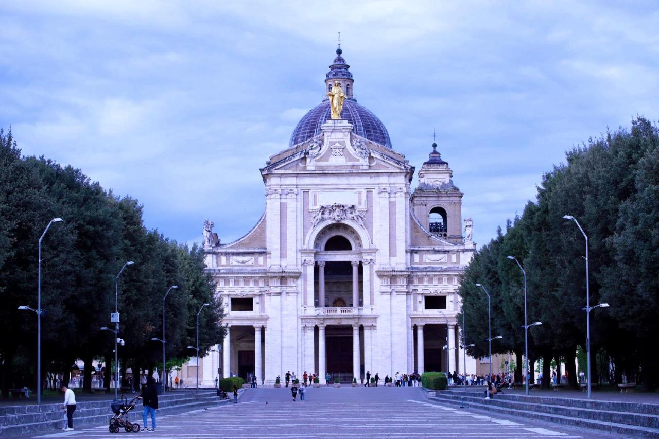 Appartamento Viale Patrono D'Italia أسيسي المظهر الخارجي الصورة